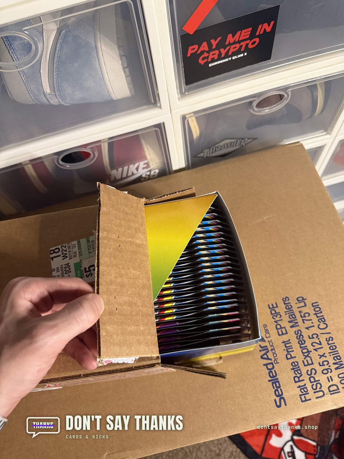 Chaos Rising Sleeved Booster Pack, photo 2