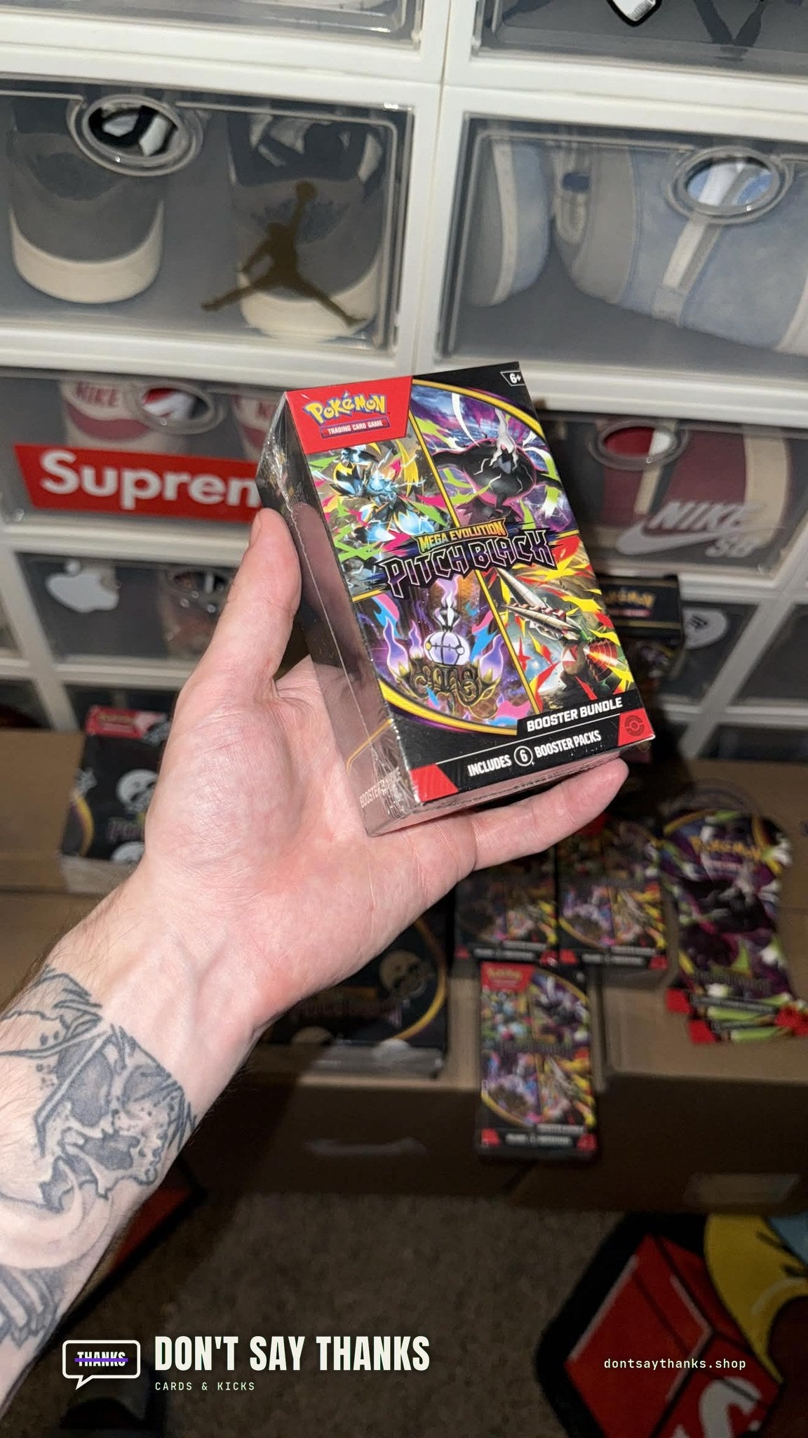 Pitch Black Booster Bundle, photo 1
